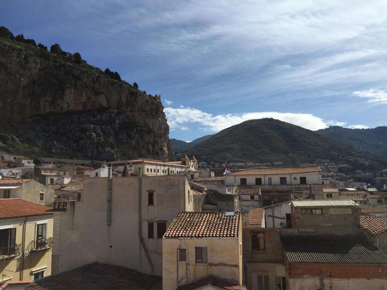 Art Deco Cefalu